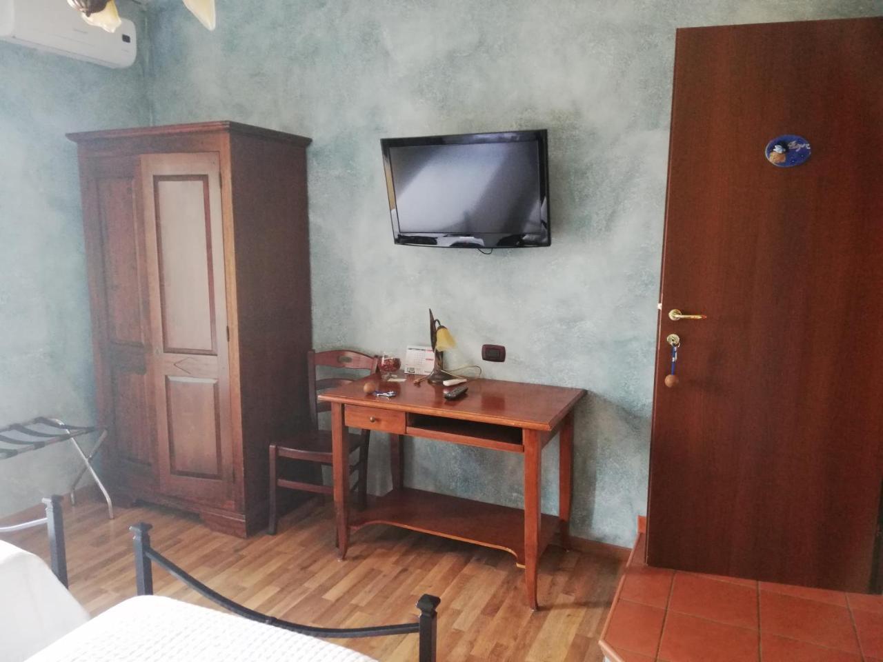 Bed and Breakfast Relais Maria Luisa Locazione Turistica Di Simona Capaccio Ф'юмічіно Екстер'єр фото